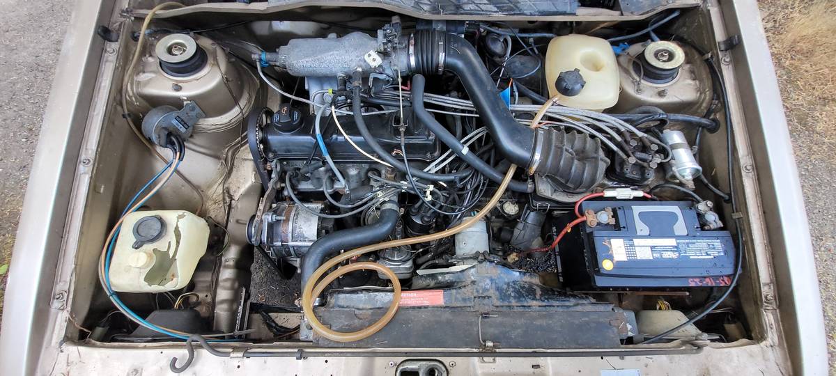 Volkswagen-caddy-1981-1