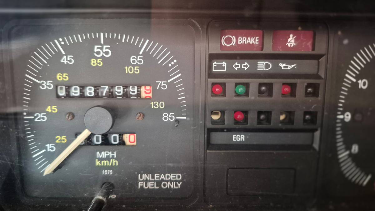 Volkswagen-caddy-1981-13