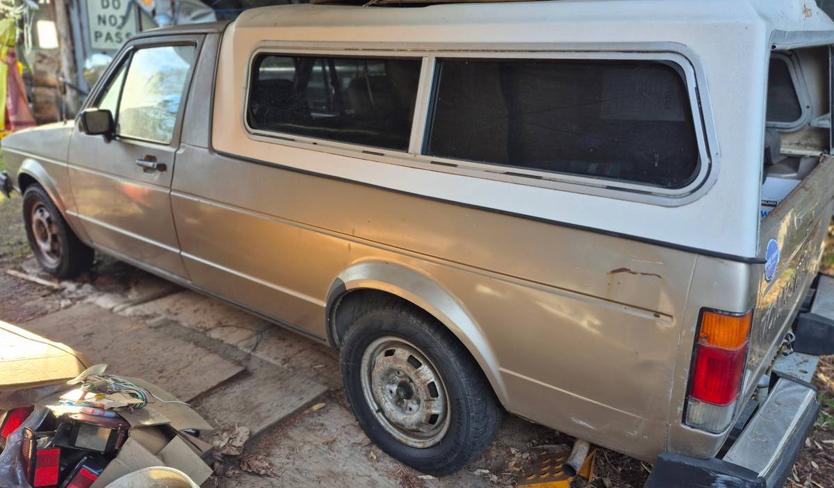 Volkswagen-caddy-1981-5