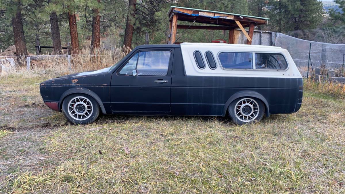 Volkswagen-caddy-1981-black-1