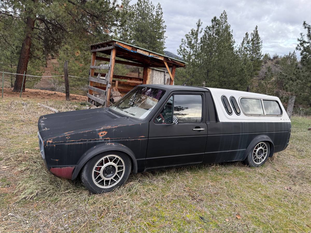 Volkswagen-caddy-1981-black-10