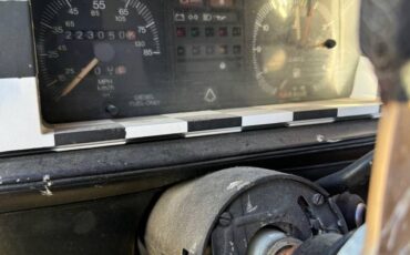 Volkswagen-caddy-1981-black-7