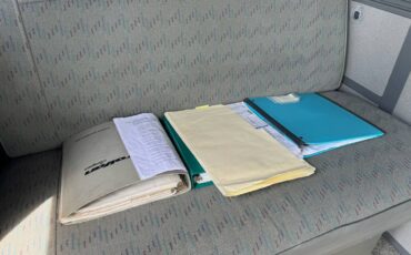 Volkswagen-eurovan-panel-van-1995-white-23