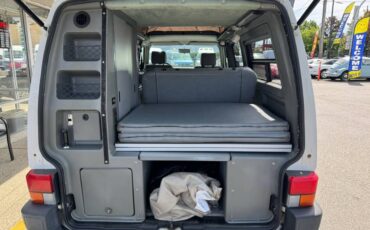 Volkswagen-eurovan-panel-van-1995-white-26