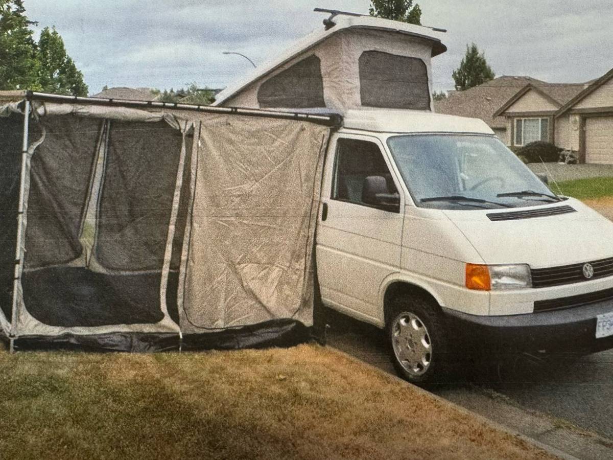 Volkswagen-eurovan-panel-van-1995-white-27