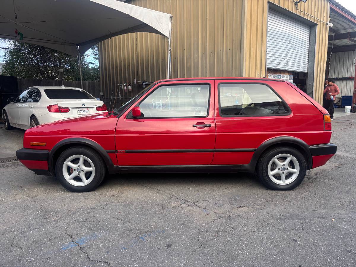 Volkswagen-gti-1990-red-2