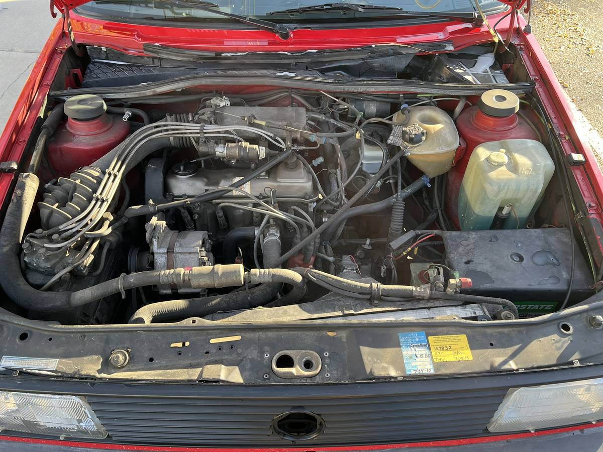 Volkswagen-jetta-1986-red-6