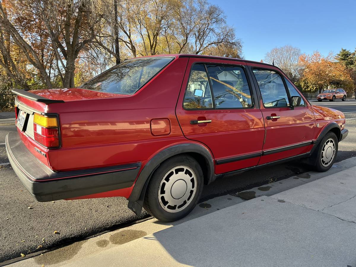 Volkswagen-jetta-1986-red-8