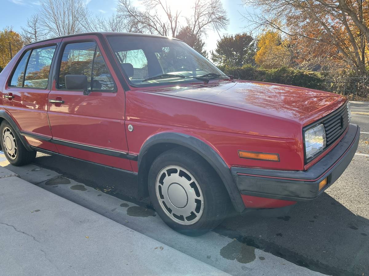 Volkswagen-jetta-1986-red-9