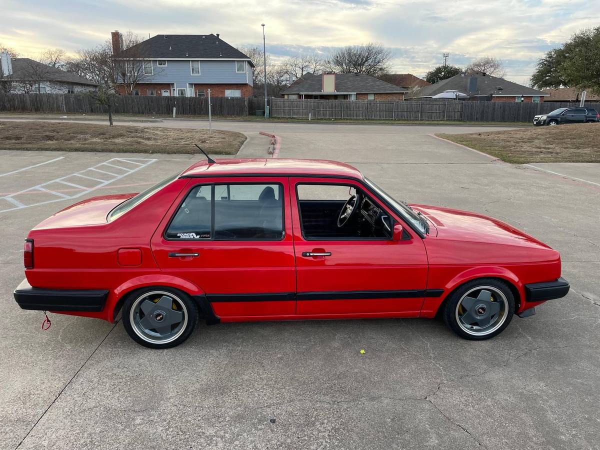 Volkswagen-jetta-1991-red-2