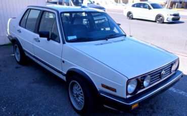 Volkswagen-jetta-gl-1986-white