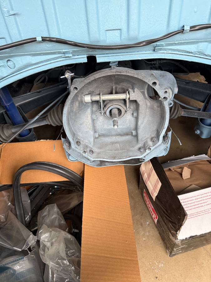 Volkswagen-karmann-ghia-1969-3