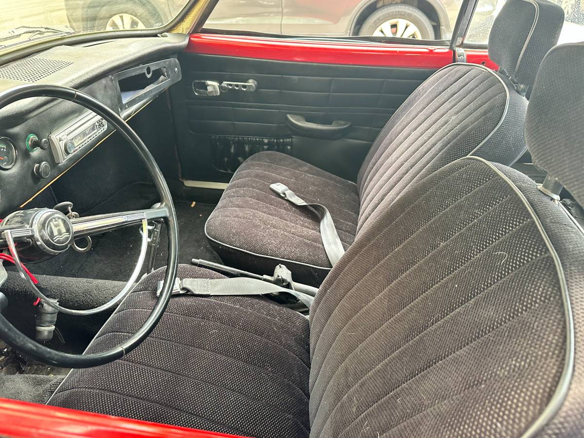 Volkswagen-karmann-ghia-1970-red-2