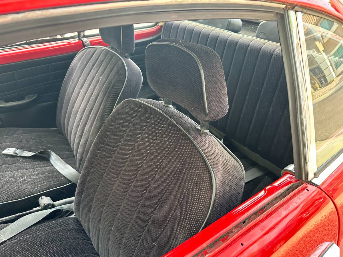 Volkswagen-karmann-ghia-1970-red-3