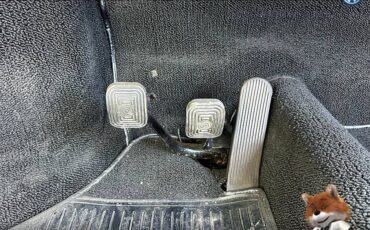 Volkswagen-karmann-ghia-1973-15