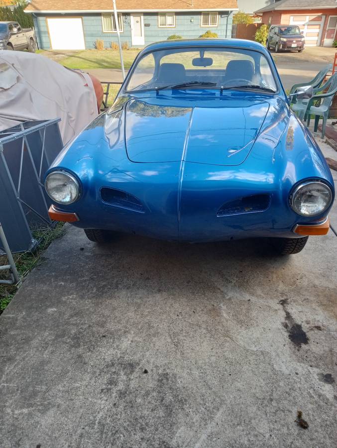 Volkswagen-karmann-ghia-1973-blue-1
