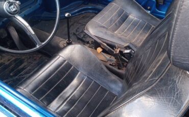 Volkswagen-karmann-ghia-1973-blue