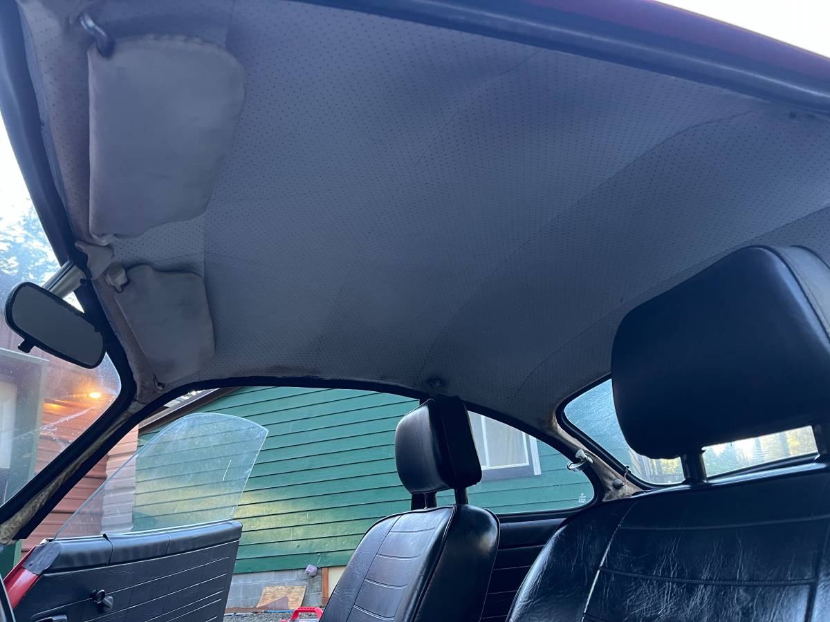 Volkswagen-karmann-ghia-1974-red-7