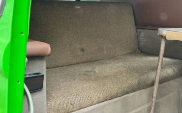 Volkswagen-kombi-1973-green-3