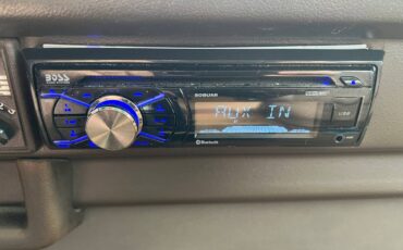 Volkswagen-kombi-camper-1981-blue-22