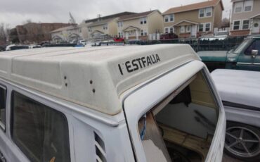 Volkswagen-kombi-camper-1981-grey-21