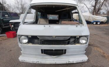 Volkswagen-kombi-camper-1981-grey-8