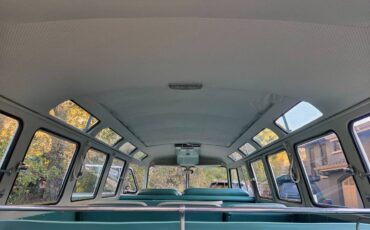 Volkswagen-micro-bus-1964-16