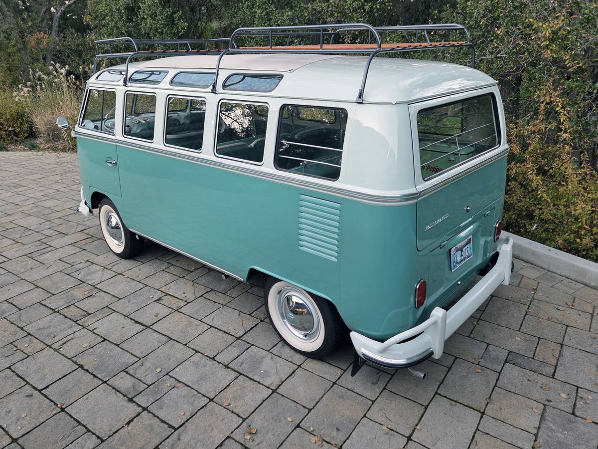 Volkswagen-micro-bus-1964-2