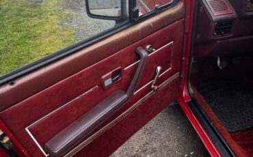 Volkswagen-rabbit-diesel-1981-red-5