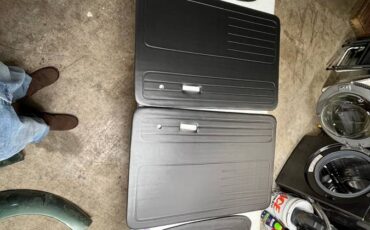 Volkswagen-super-beetle-1971-blue-16