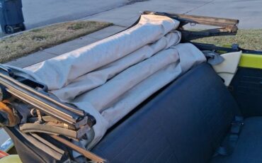 Volkswagen-super-beetle-1974-yellow-1