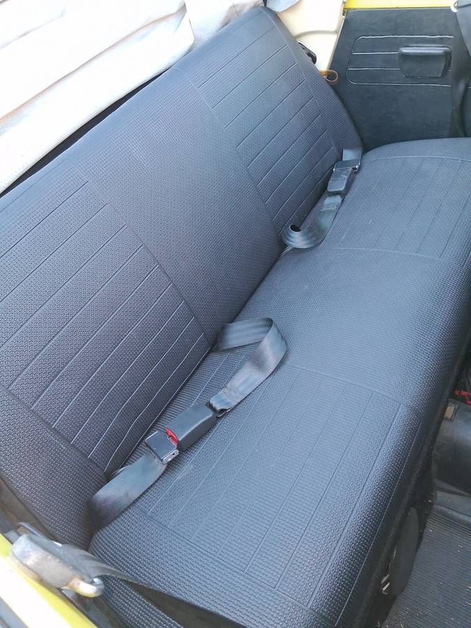 Volkswagen-super-beetle-1974-yellow-2