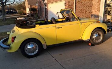 Volkswagen-super-beetle-1974-yellow-3
