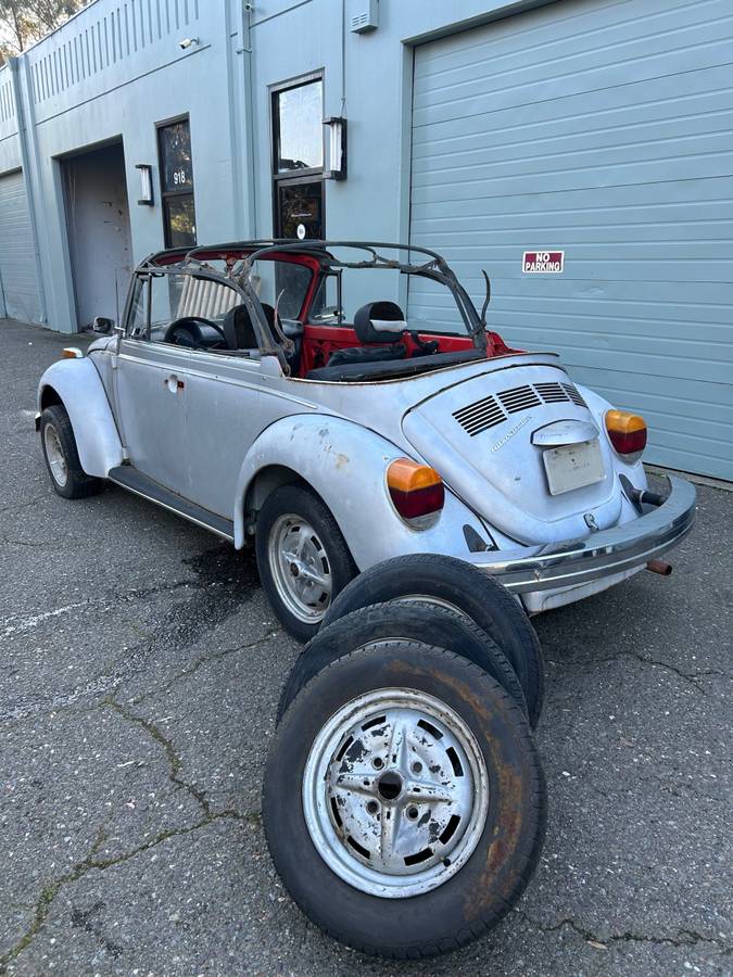 Volkswagen-super-beetle-1980-silver