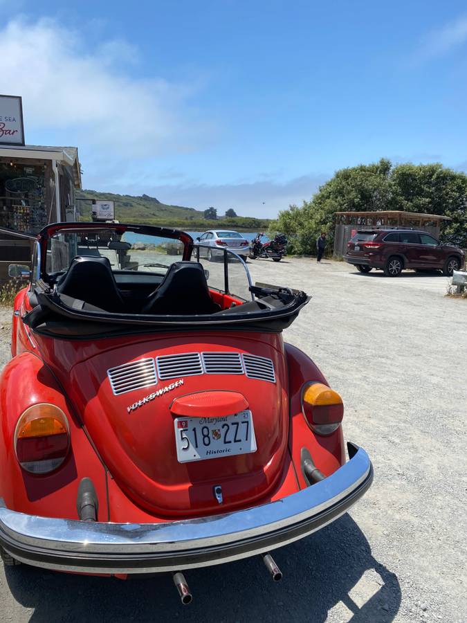 Volkswagen-super-beetle-convertible-1975-3