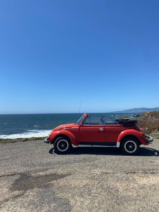 Volkswagen-super-beetle-convertible-1975-4