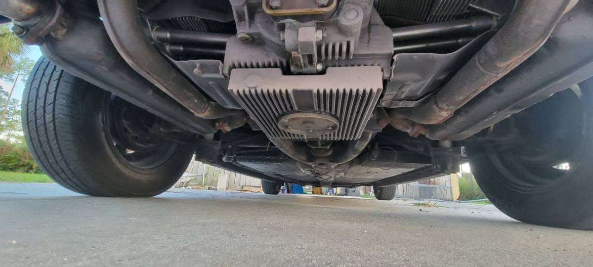 Volkswagen-super-beetle-vw-1979-18