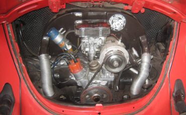 Volkswagen-super-beetle-vw-1979-red