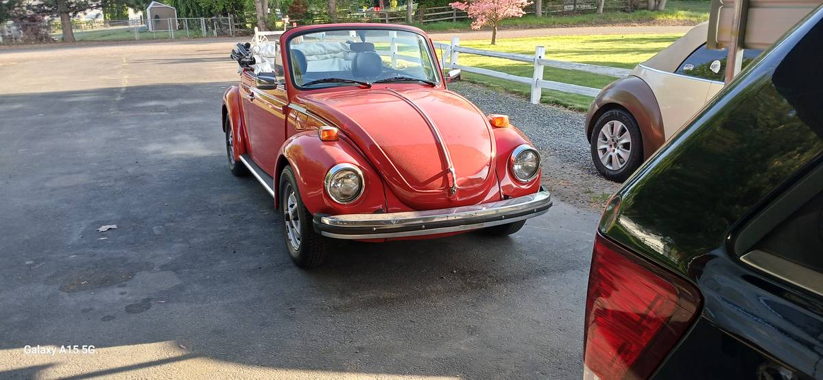 Volkswagen-super-beetle-vw-1979-red-4