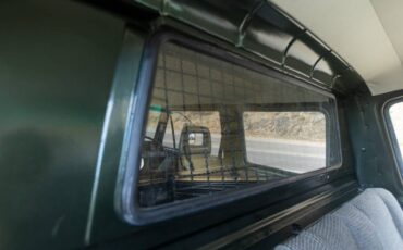 Volkswagen-t-3-doka-diesel-1987-green-1