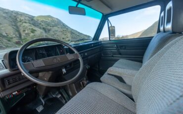 Volkswagen-t-3-doka-diesel-1987-green-12