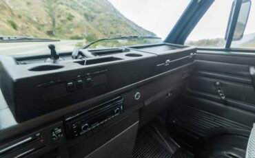 Volkswagen-t-3-doka-diesel-1987-green-15