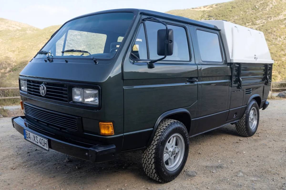 Volkswagen-t-3-doka-diesel-1987-green-2