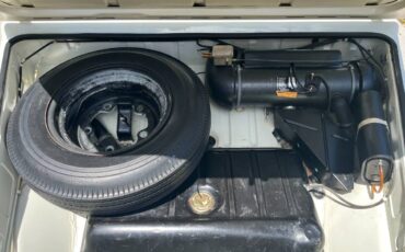 Volkswagen-thing-1973-white-12