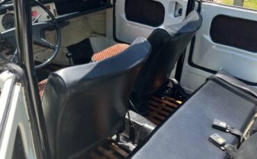 Volkswagen-thing-1973-white-3