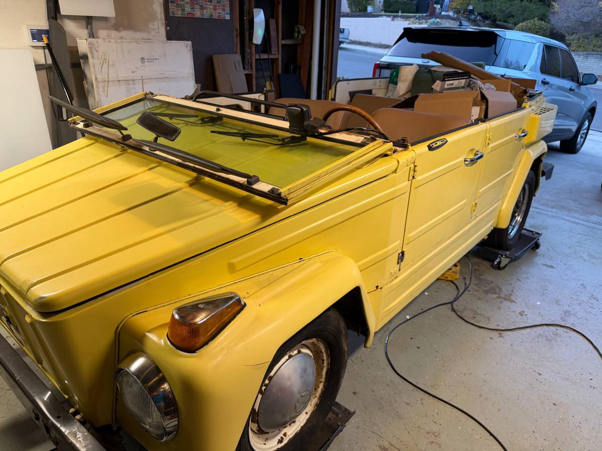 Volkswagen-thing-1974-3