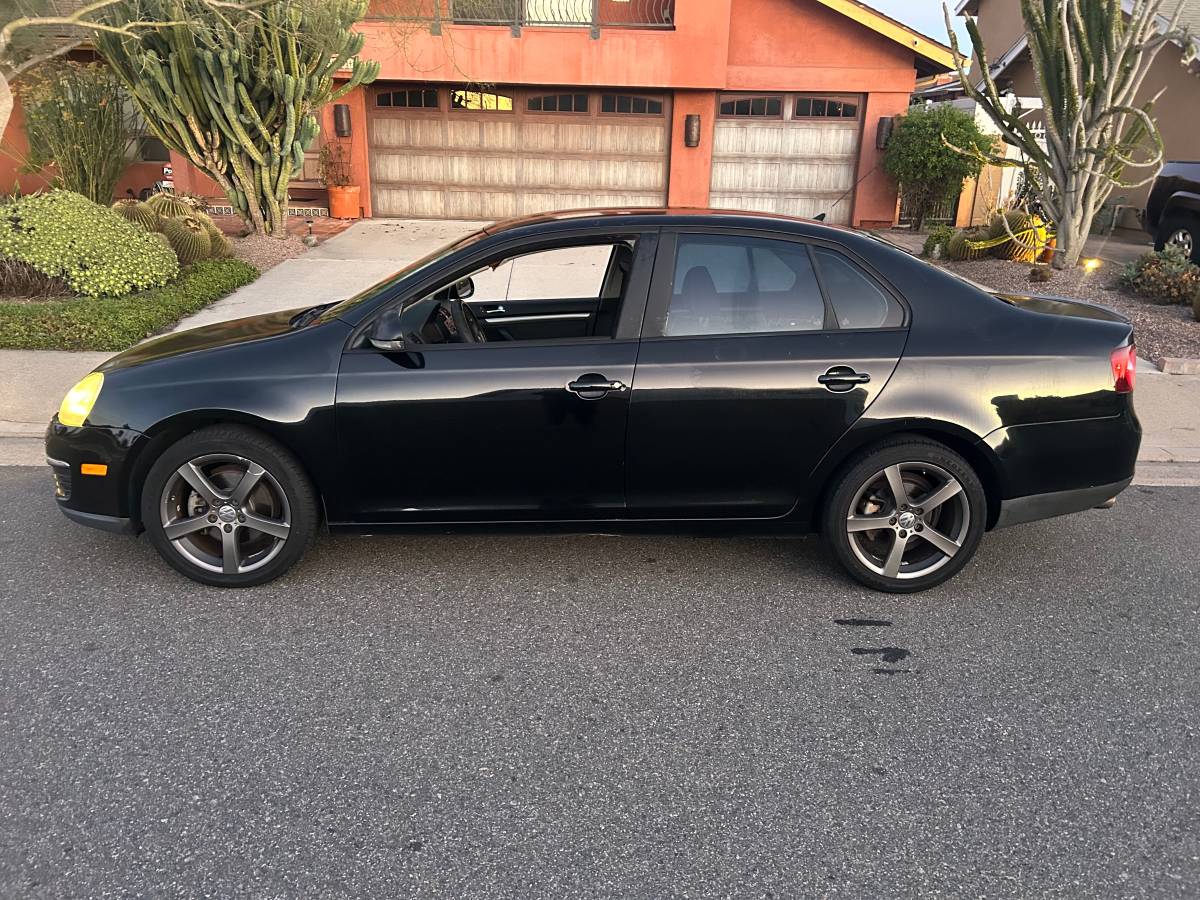 Volkswagen-tiguan-1990-2