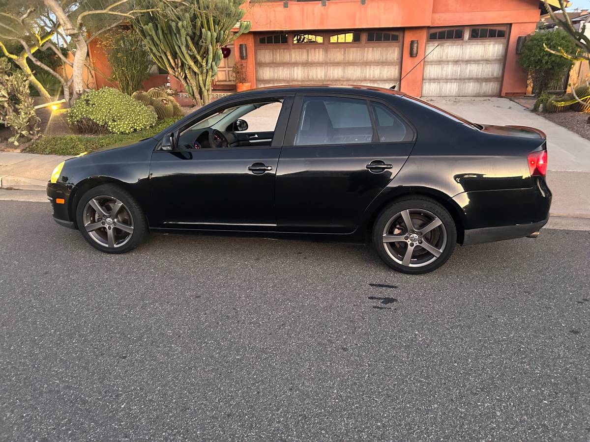 Volkswagen-tiguan-1990-5