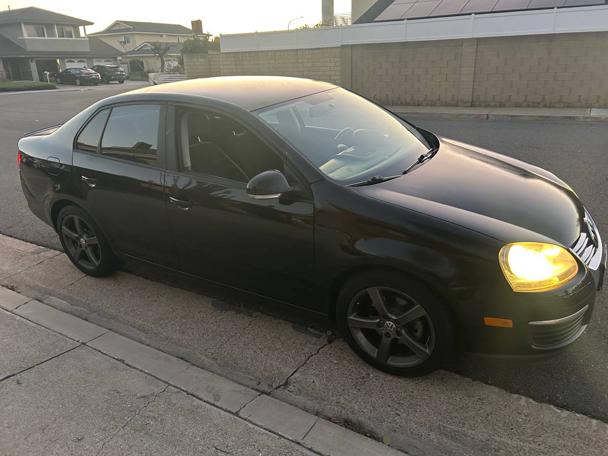 Volkswagen-tiguan-1990-6