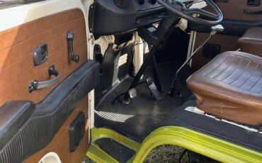 Volkswagen-transporter-1978-4